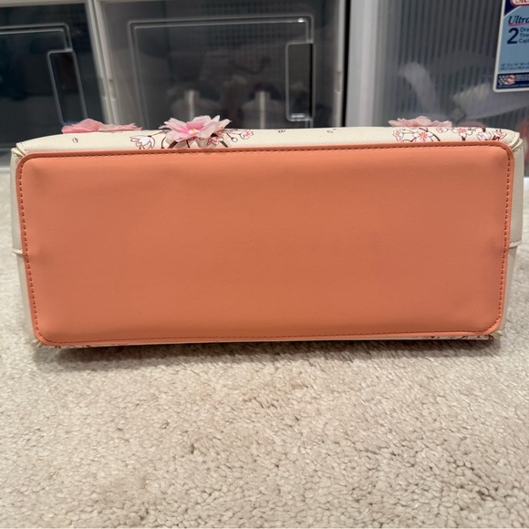 Loungefly Princess Leia Cherry Blossoms 2022 Galactic Convention Exclusive - Picture 6 of 11